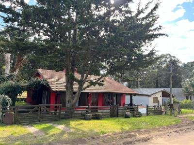 Casa en alquiler en Valeria del Mar. 3 ambientes, 1 ba&ntilde;o y capacidad de 3 a 6 personas. 