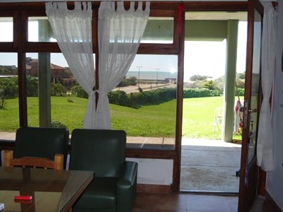 Departamento en alquiler en Valeria del Mar. 4 ambientes, 2 baños y capacidad de 4 a 6 personas. Tour virtual 360. A 100 m de la playa