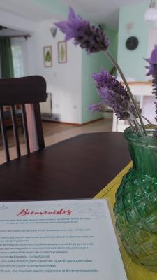 Duplex en alquiler en Valeria del Mar. 3 ambientes, 2 baños y capacidad de 2 a 4 personas. A 50 m de la playa