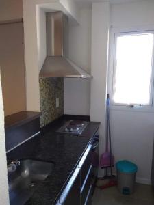 Departamento en alquiler en Valeria del Mar. 2 ambientes, 1 baño y capacidad de 2 a 4 personas. A 150 m de la playa