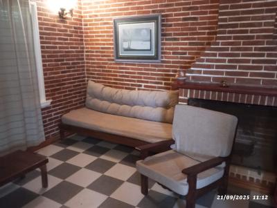 Duplex en alquiler en Valeria del Mar. 4 ambientes, 3 baños y capacidad de 4 a 7 personas. A 50 m de la playa