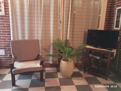 Duplex en alquiler en Valeria del Mar. 4 ambientes, 3 baños y capacidad de 4 a 7 personas. A 50 m de la playa