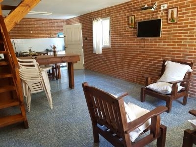 Casa en alquiler en Valeria del Mar. 3 ambientes, 1 baño y capacidad de 1 a 6 personas. 