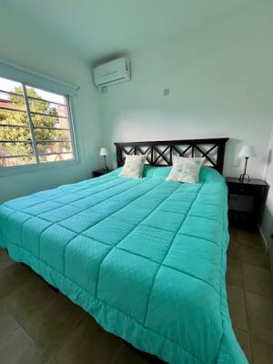 Departamento en alquiler en Valeria del Mar. 2 ambientes y monoambiente ambientes, 1 baño y capacidad de 1 a 4 personas. 