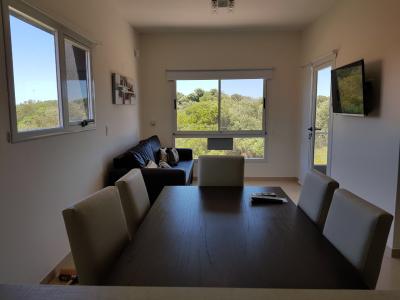 Departamento en alquiler en Valeria del Mar. 3 ambientes, 2 baños y capacidad de 3 a 5 personas. 
