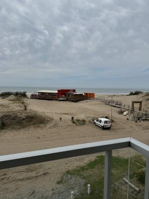 Departamento en alquiler en Valeria del Mar. 2 ambientes, 2 baños y capacidad de 2 a 4 personas. 