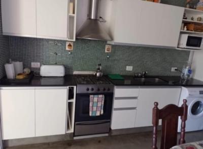 Casa en alquiler en Valeria del Mar. 3 ambientes, 2 baños y capacidad de 2 a 6 personas. 