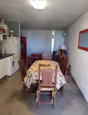 Casa en alquiler en Valeria del Mar. 3 ambientes, 2 baños y capacidad de 2 a 6 personas. 
