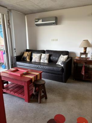 Departamento en alquiler en Valeria del Mar. 3 ambientes, 2 baños y capacidad de 2 a 6 personas. 