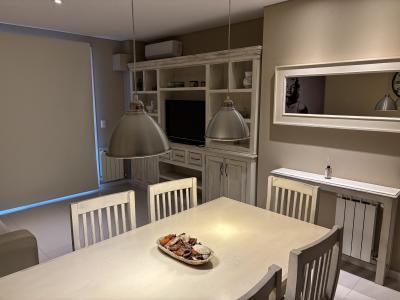 Departamento en alquiler en Valeria del Mar. 3 ambientes, 1 baño y capacidad de 1 a 4 personas. 