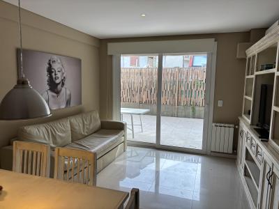 Departamento en alquiler en Valeria del Mar. 3 ambientes, 1 baño y capacidad de 1 a 4 personas. 